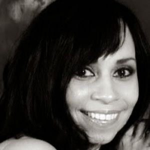 Meet your Posher, Iris